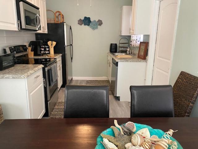 Key West Style 2 Bedroom House Fenced Backyard Patio Grill Firepit! Long Driveway For Boat Parking 10 Min To Delray Beach!!! Лейк Уърт Екстериор снимка